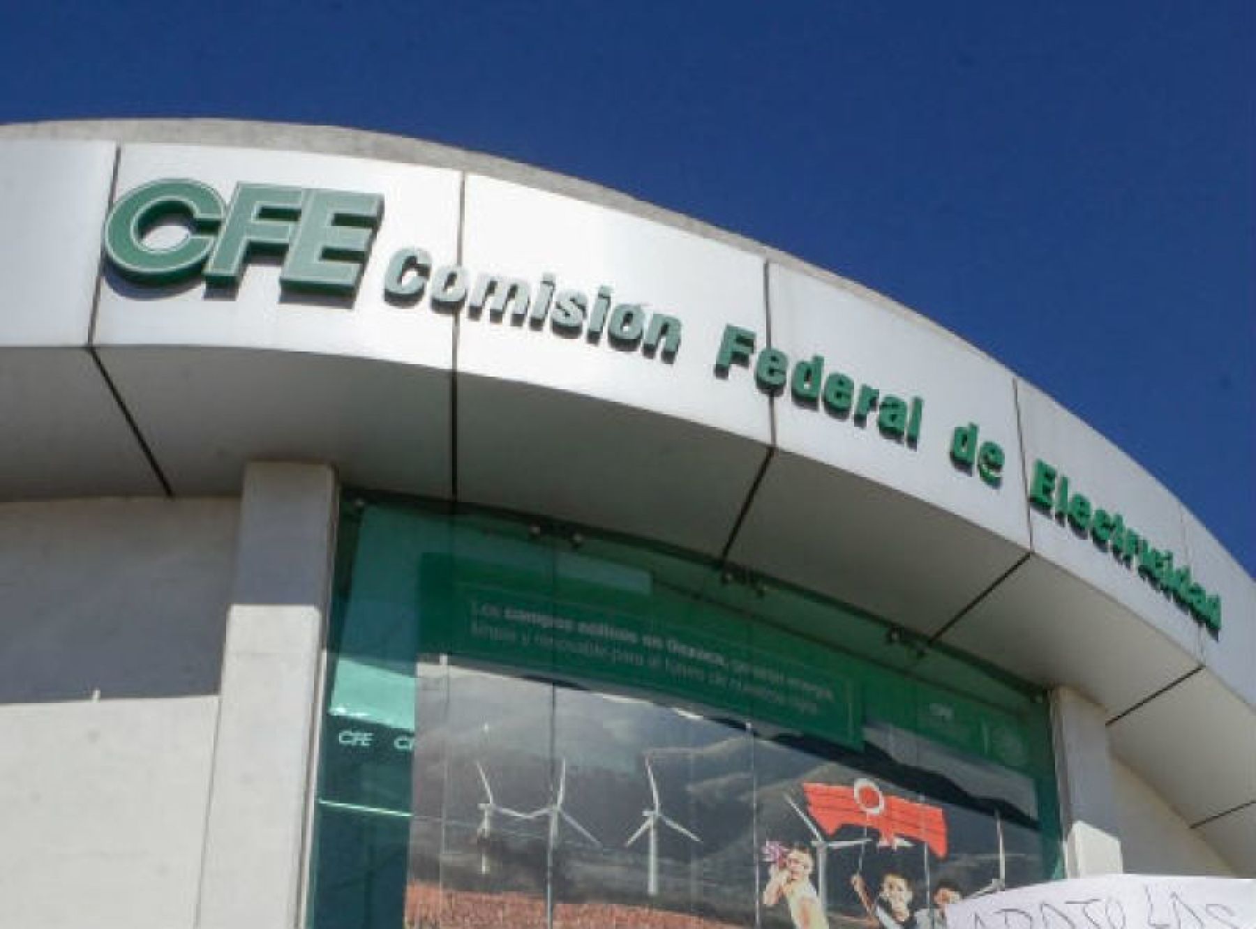 La Comisión Federal de Electricidad (CFE) no condonará tarifas de luz por la pandemia de Covid 19 La Comisión Federal de Electricidad (CFE) no condonará tarifas de luz por la pandemia de Covid 19